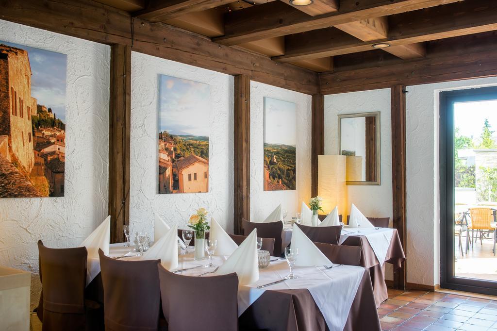 Hotel-Restaurant Schwyzerhuesli Viernheim Exteriör bild