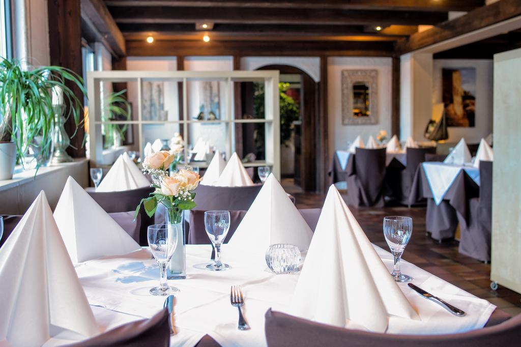 Hotel-Restaurant Schwyzerhuesli Viernheim Exteriör bild